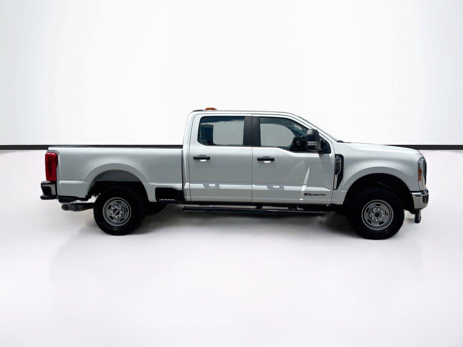 Used 2024 Ford F250 XL w/ FX4 Off-Road Package AWD/4WD image 8