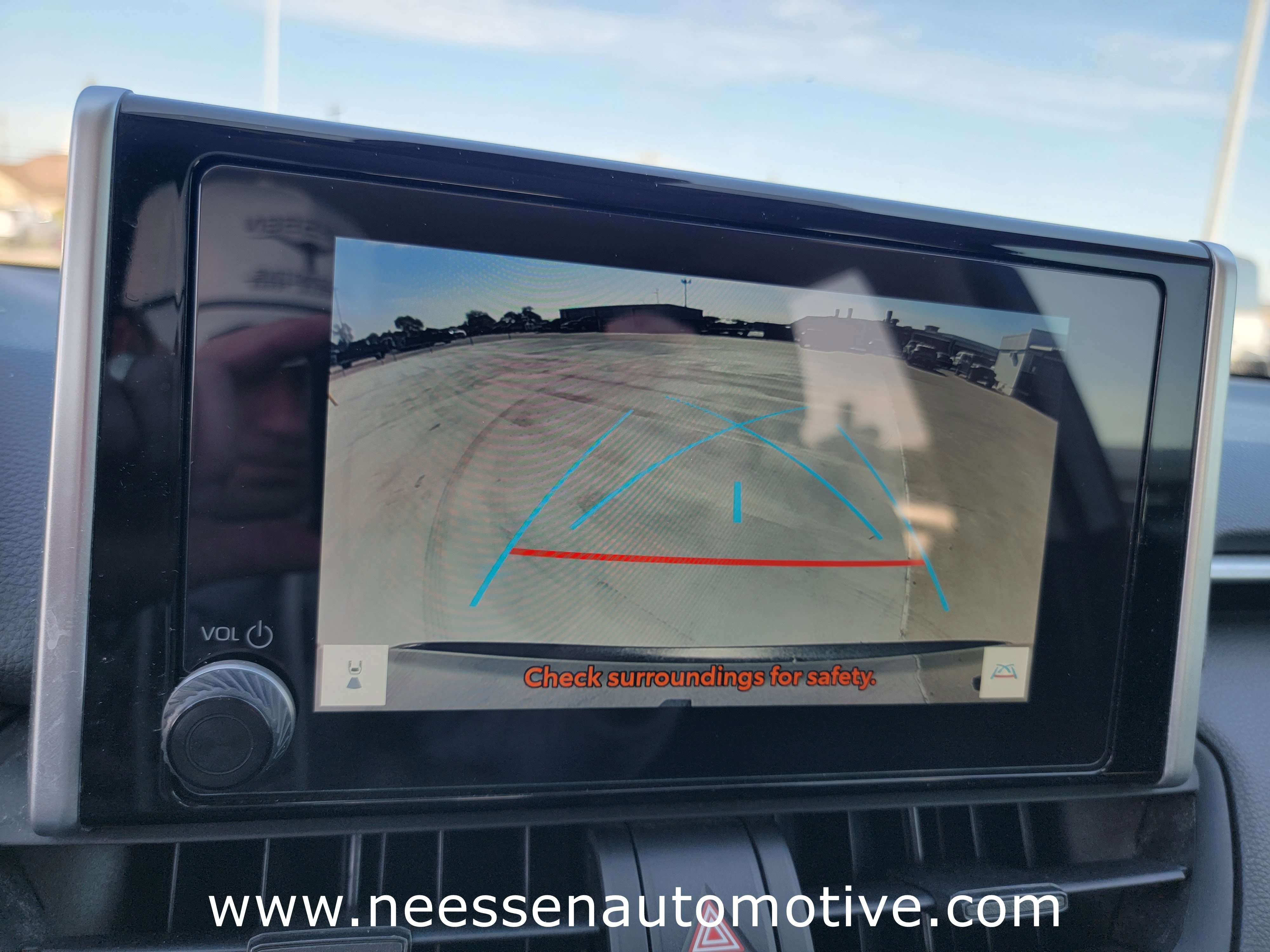 Used 2024 Toyota RAV4 XLE image 28