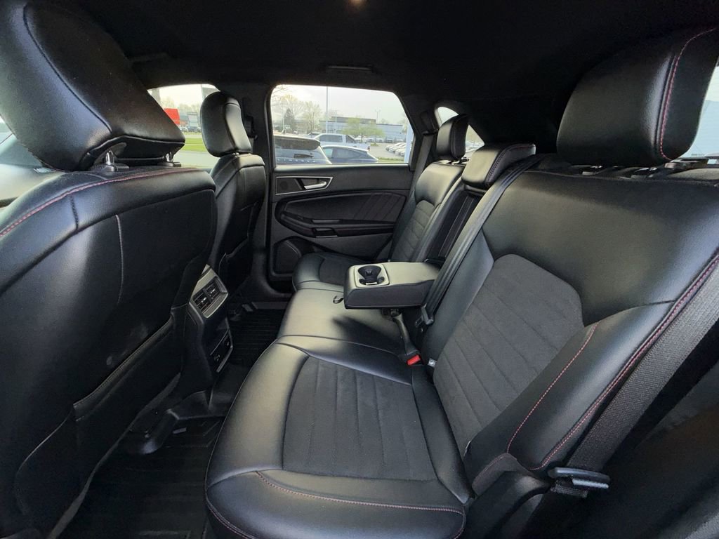 Used 2022 Ford Edge ST-Line w/ Cargo Accessory Package AWD/4WD image 27