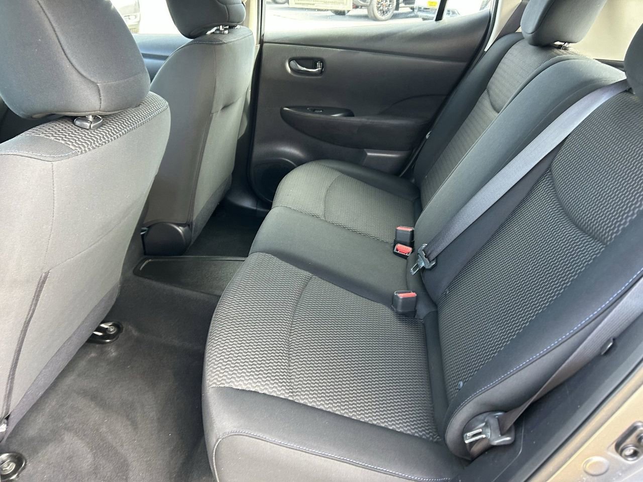 Used 2016 Nissan Leaf S w/ Charger Package image 14