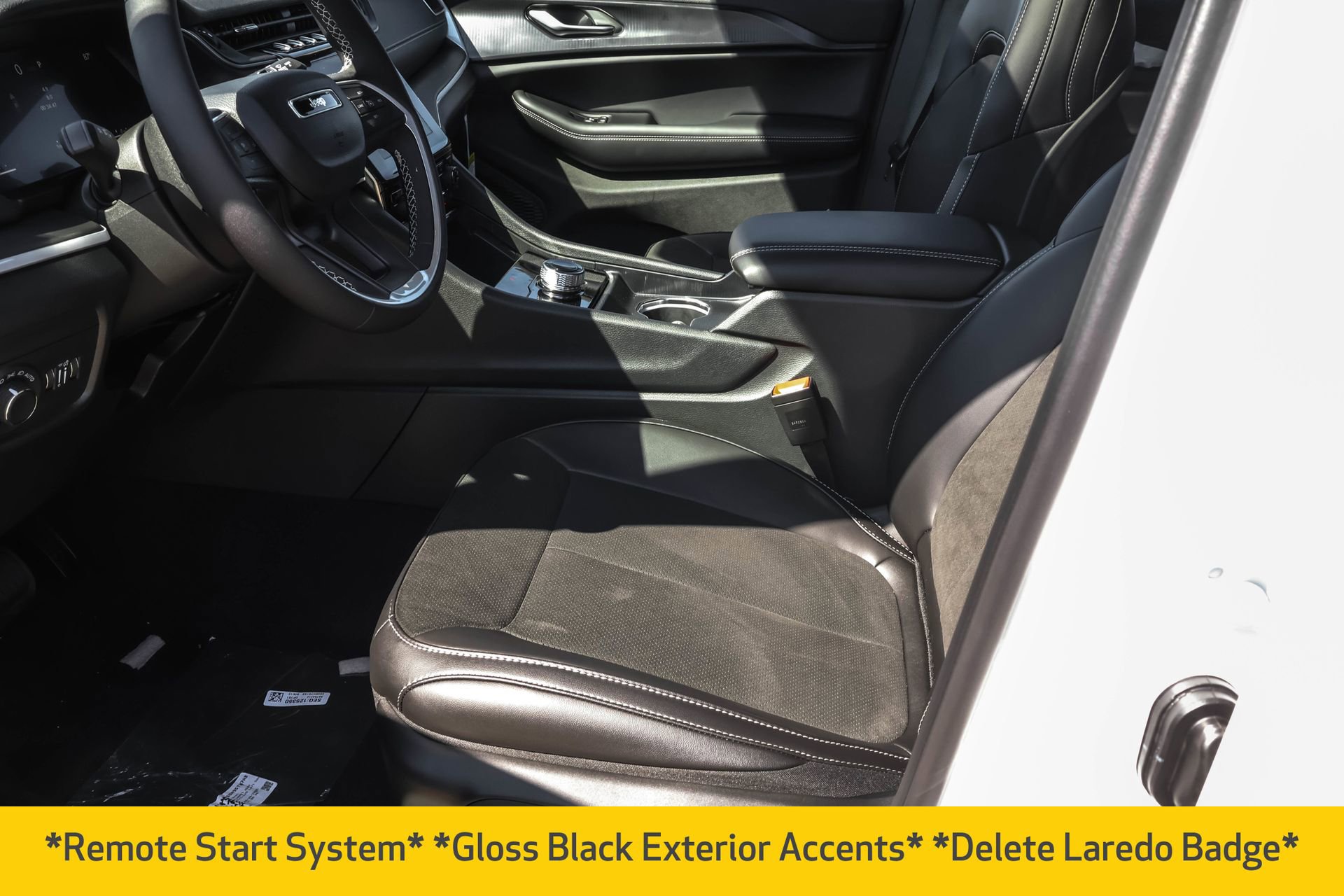 New 2025 Jeep Grand Cherokee Altitude image 5