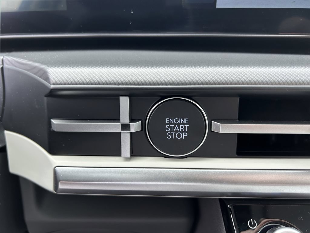 New 2026 Hyundai Santa Fe SE FWD image 33