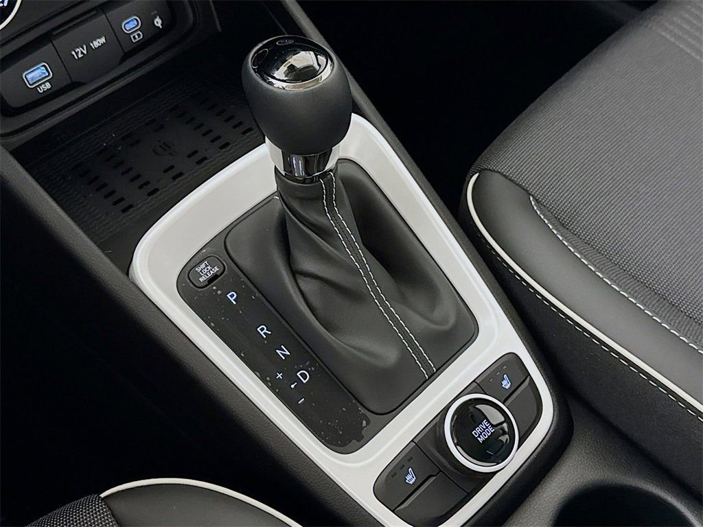 New 2025 Hyundai Venue Limited image 12