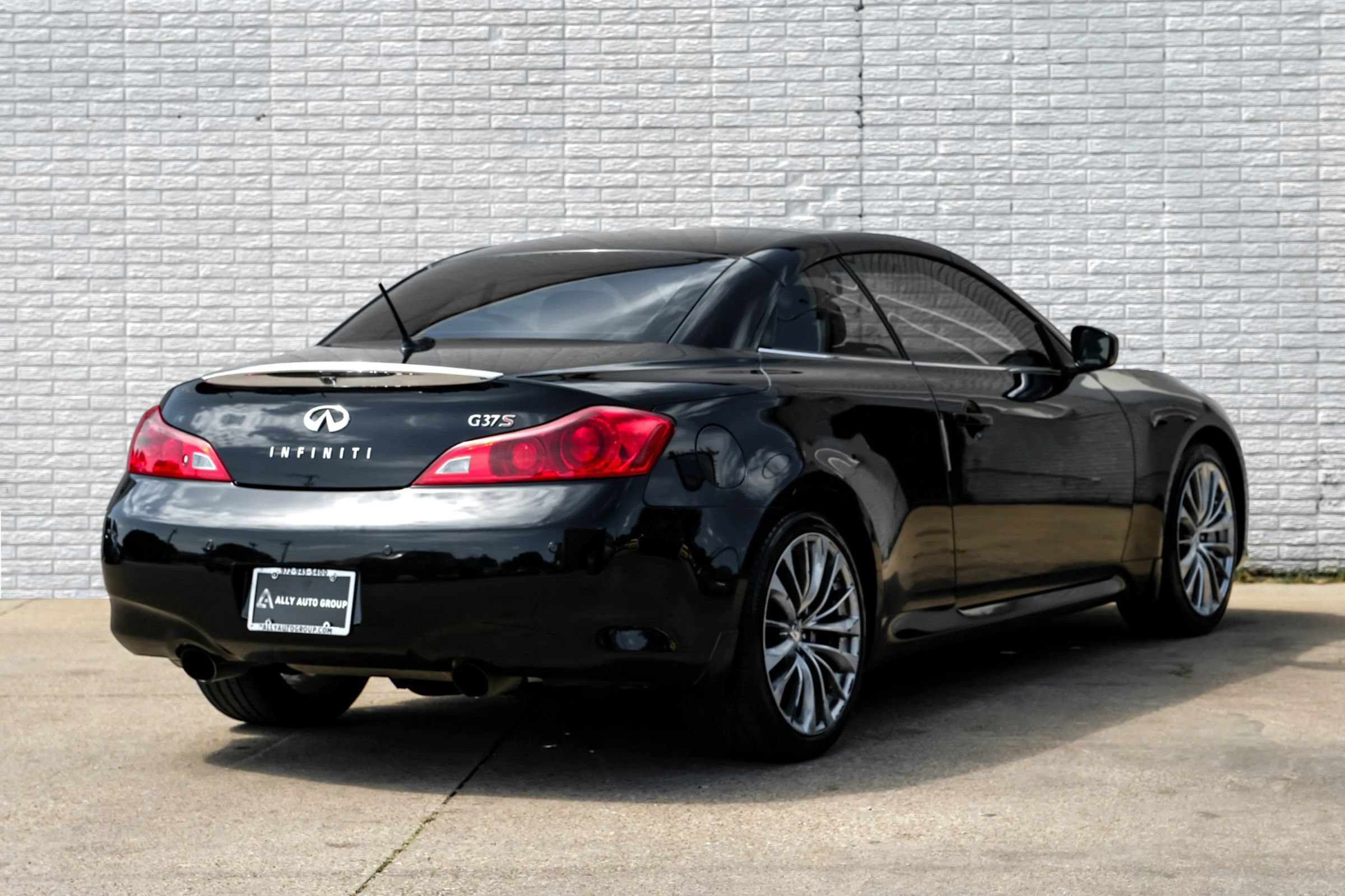 Used 2012 INFINITI G37 Convertible w/ Premium Pkg RWD image 7
