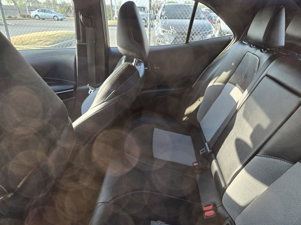 Used 2022 Toyota Corolla XSE image 3