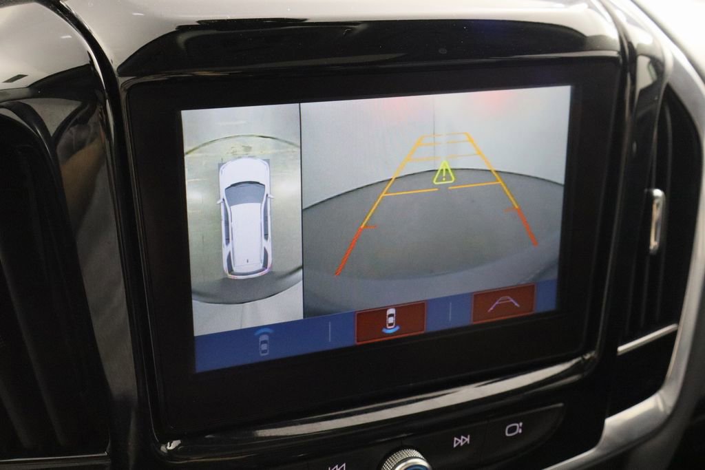 Used 2018 Chevrolet Traverse Premier w/ Driver Confidence II Package image 38
