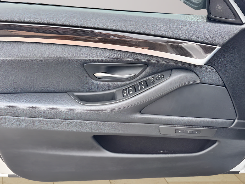 Used 2011 BMW 535i Sedan RWD image 11