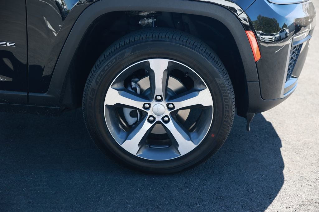 New 2026 Jeep Grand Cherokee Limited image 8