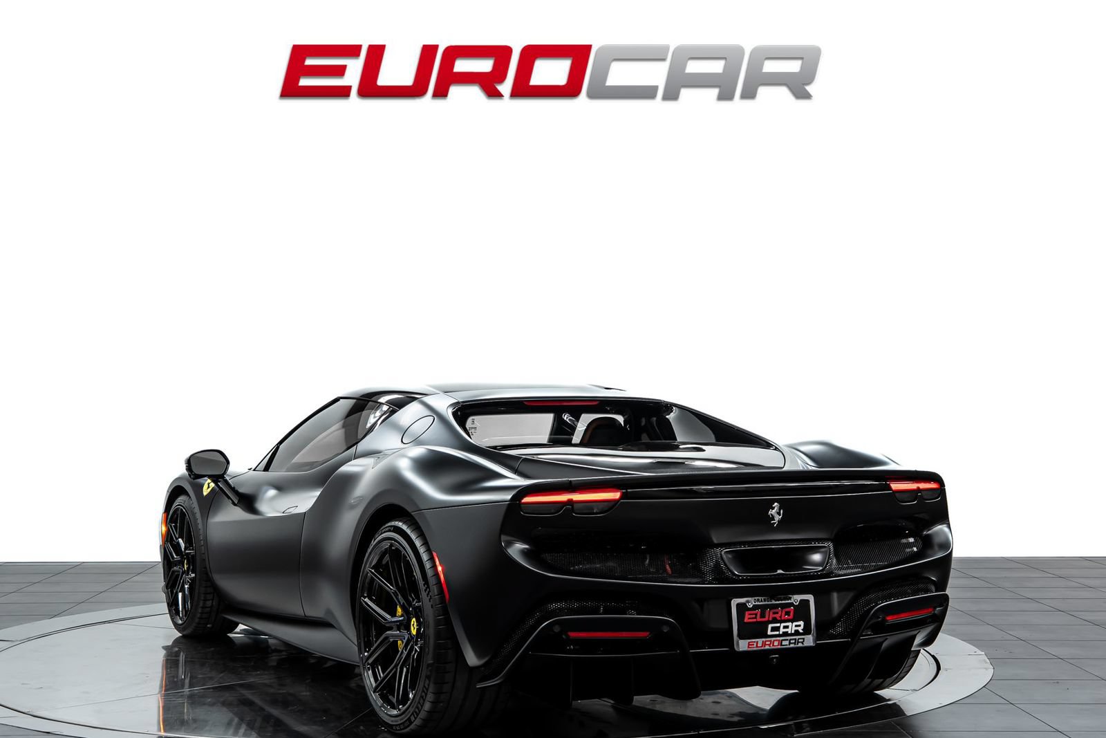 Used 2024 Ferrari 296 GTB RWD image 3