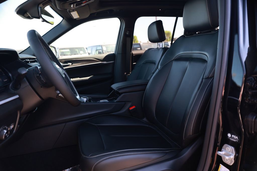 New 2026 Jeep Grand Cherokee Limited image 14