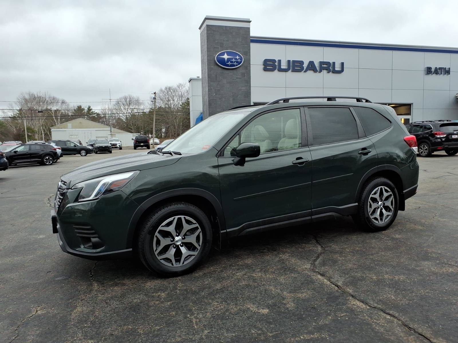 Certified 2023 Subaru Forester Premium AWD/4WD image 4