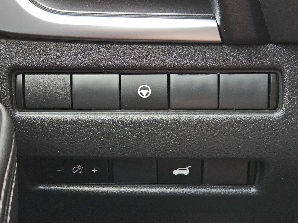 Used 2023 Nissan Rogue SV w/ SV Premium Package image 18