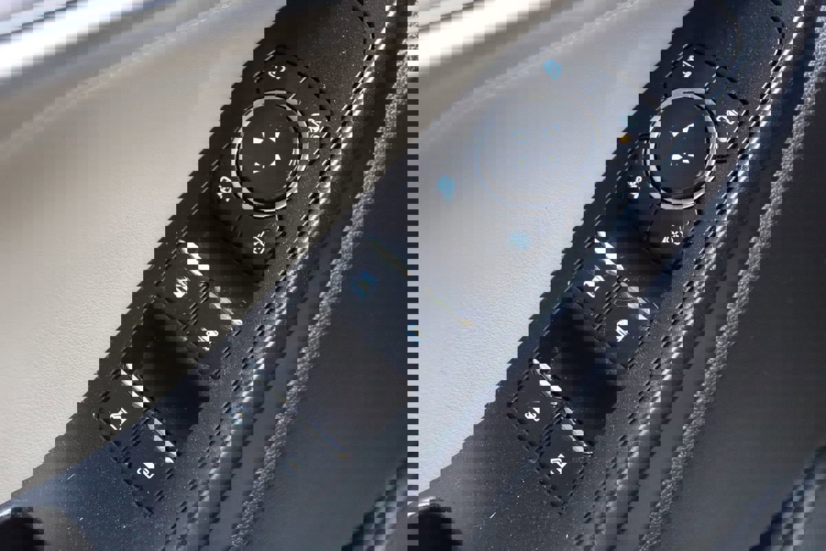 Used 2020 Ford Explorer Limited AWD/4WD image 32