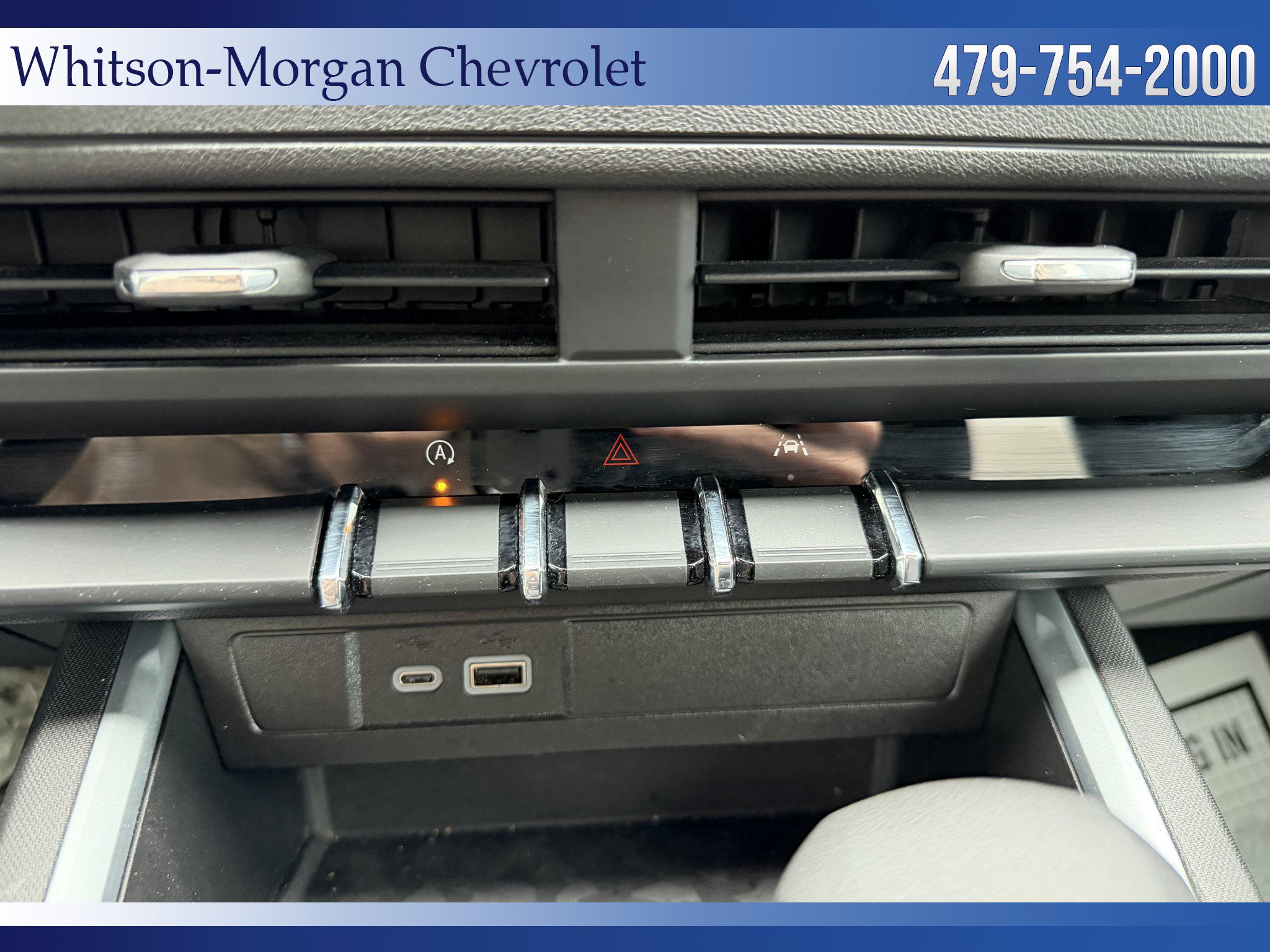 Used 2024 Chevrolet Colorado Trail Boss w/ Technology Package image 27