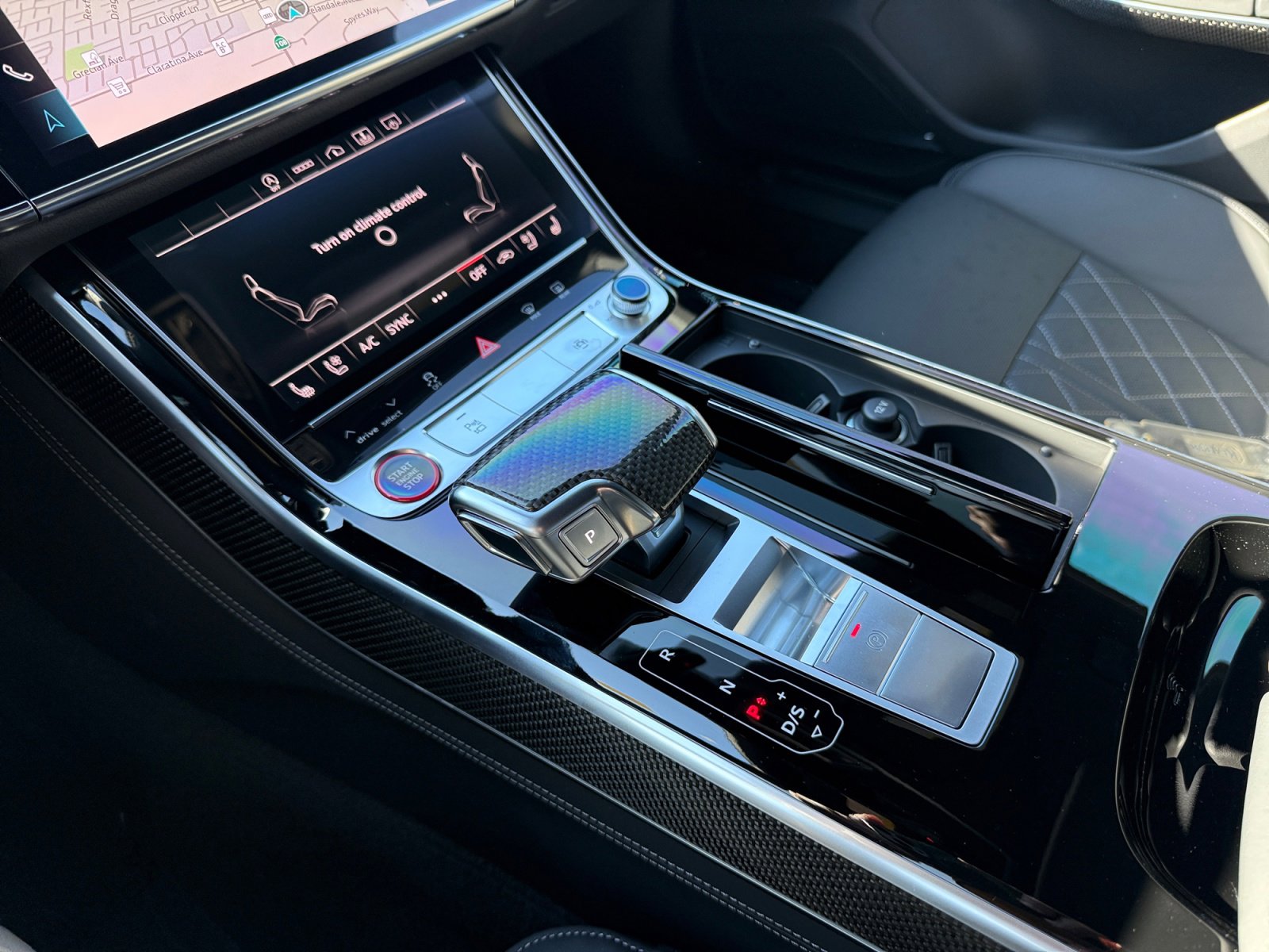 Used 2024 Audi S8 4.0T w/ S8 Black Optic Plus Package image 13