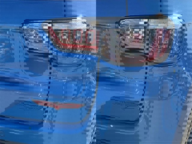 Used 2023 Jeep Compass Trailhawk image 7