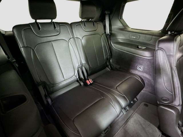 Used 2024 Jeep Grand Cherokee L Overland w/ Advanced Protech Group III image 27