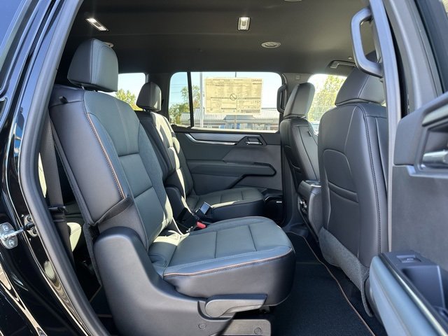 New 2026 GMC Acadia AT4 w/ Luxury Package image 12