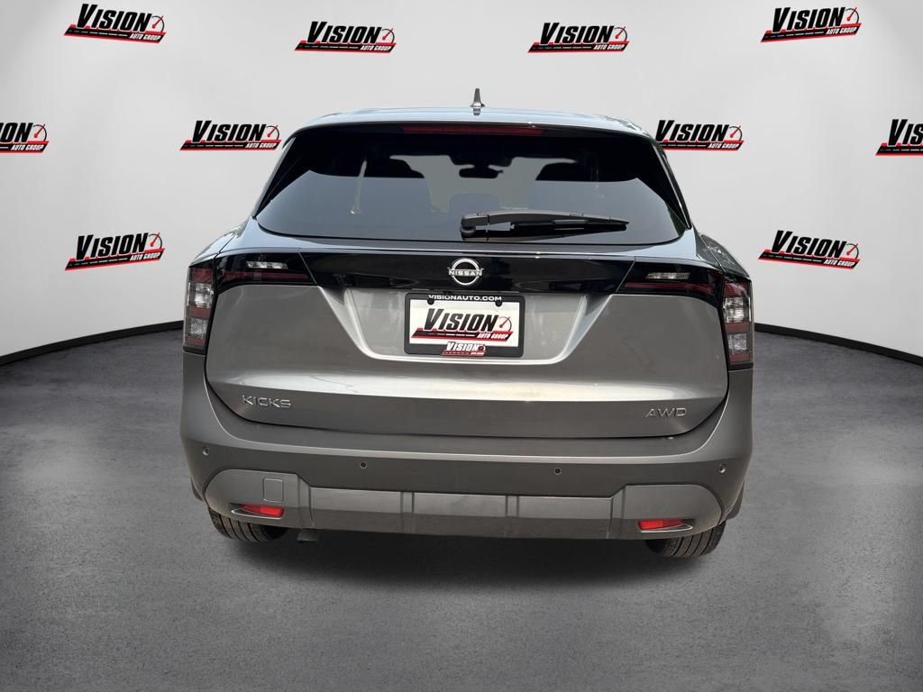 Used 2025 Nissan Kicks SV AWD/4WD image 6