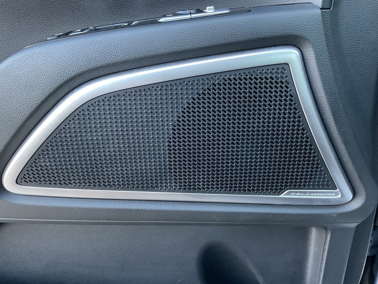 Used 2025 Kia Telluride S FWD image 25