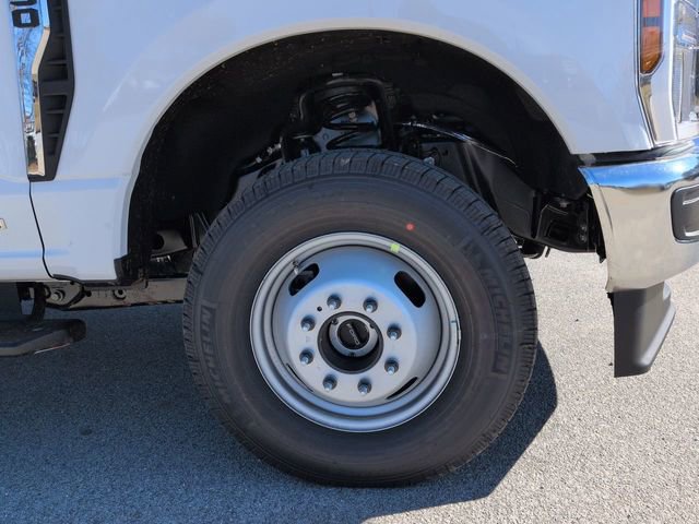 New 2026 Ford F350 XL w/ XL Chrome Package AWD/4WD image 10
