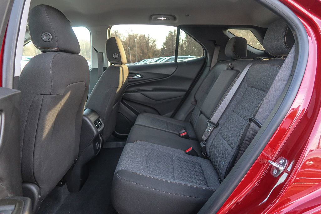 Used 2023 Chevrolet Equinox LT image 23