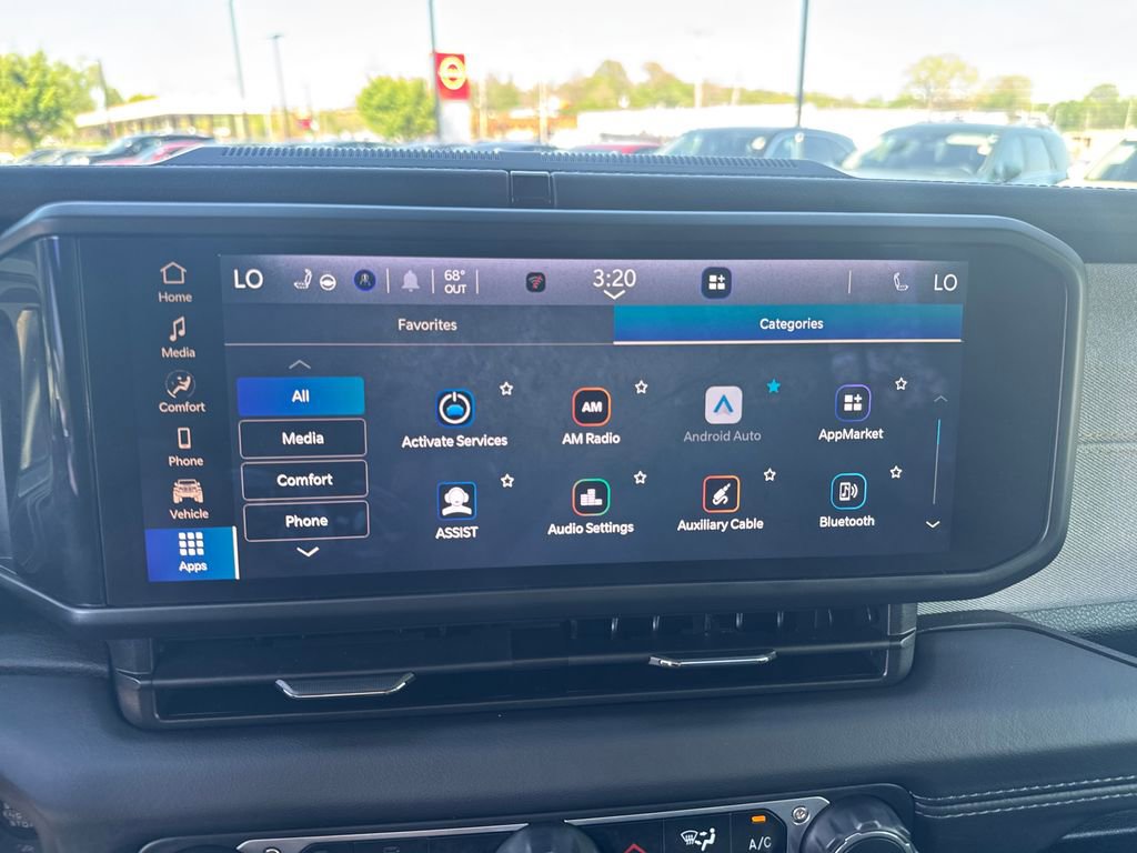 Used 2025 Jeep Wrangler Unlimited Sahara w/ Safety Group image 19