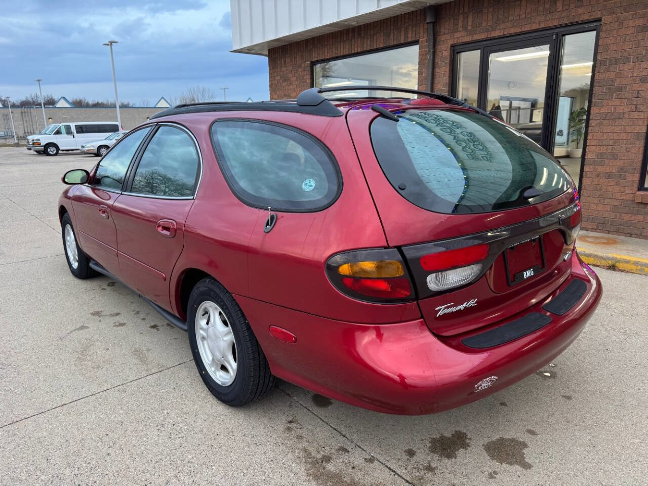 Used 1997 Ford Taurus GL image 7