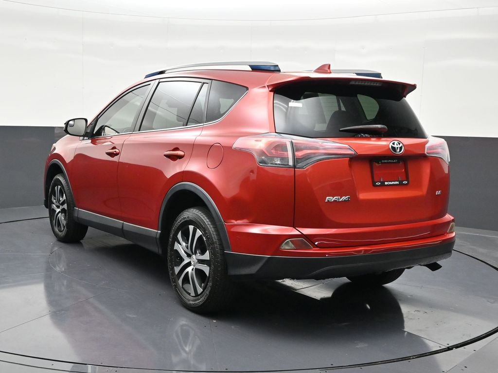 Used 2017 Toyota RAV4 LE image 3