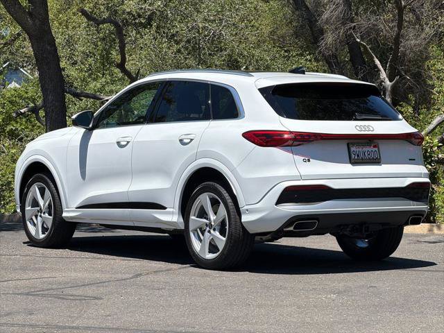 Certified 2025 Audi Q5 Premium w/ Premium Plus AWD/4WD image 7