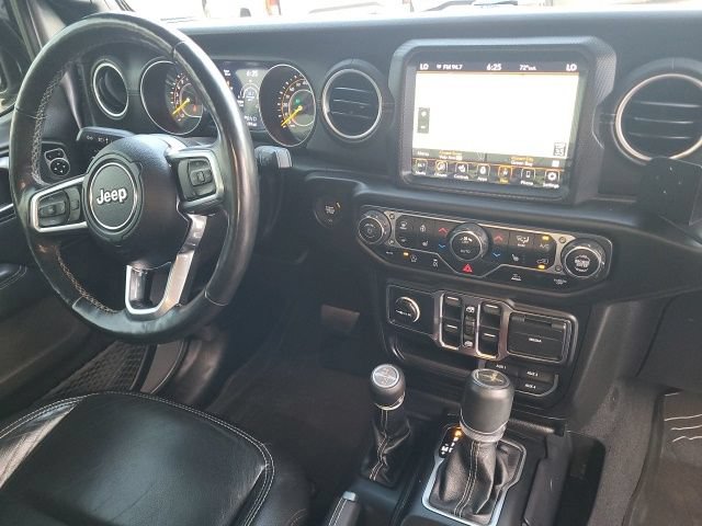 Used 2020 Jeep Gladiator Overland AWD/4WD image 12