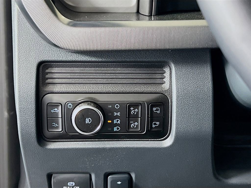 New 2025 Ford F350 Platinum image 19