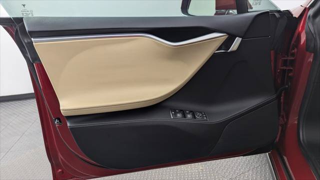 Used 2013 Tesla Model S Performance RWD image 12
