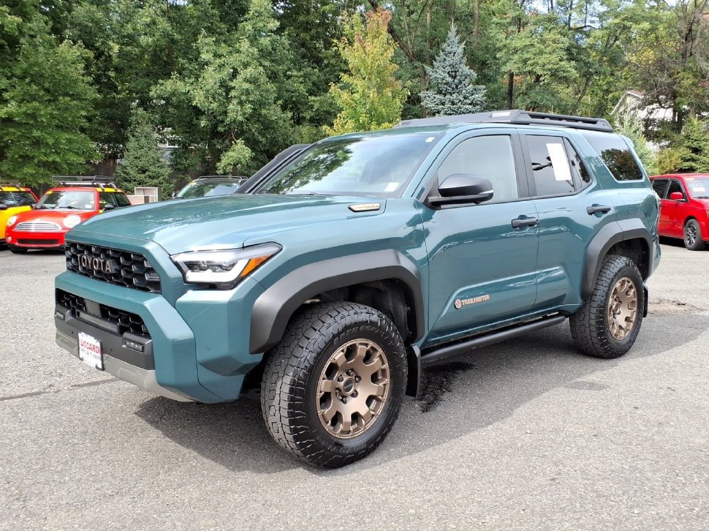 Used 2025 Toyota 4Runner Trailhunter AWD/4WD image 3