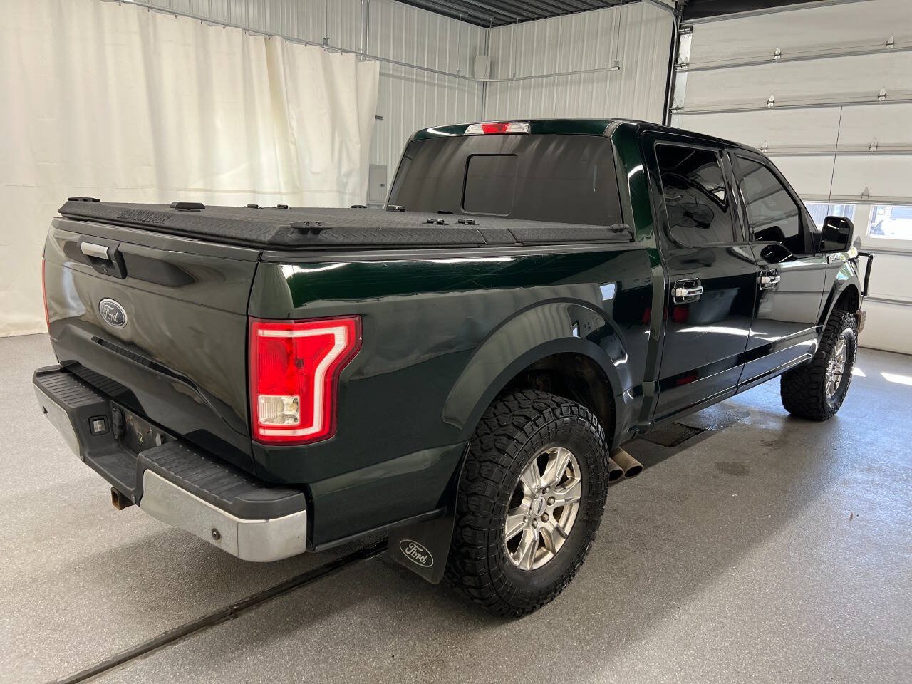 Used 2016 Ford F150 XLT w/ Equipment Group 302A Luxury AWD/4WD image 4