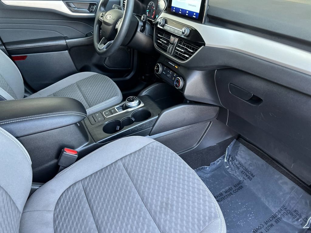 Certified 2022 Ford Escape SE FWD image 15
