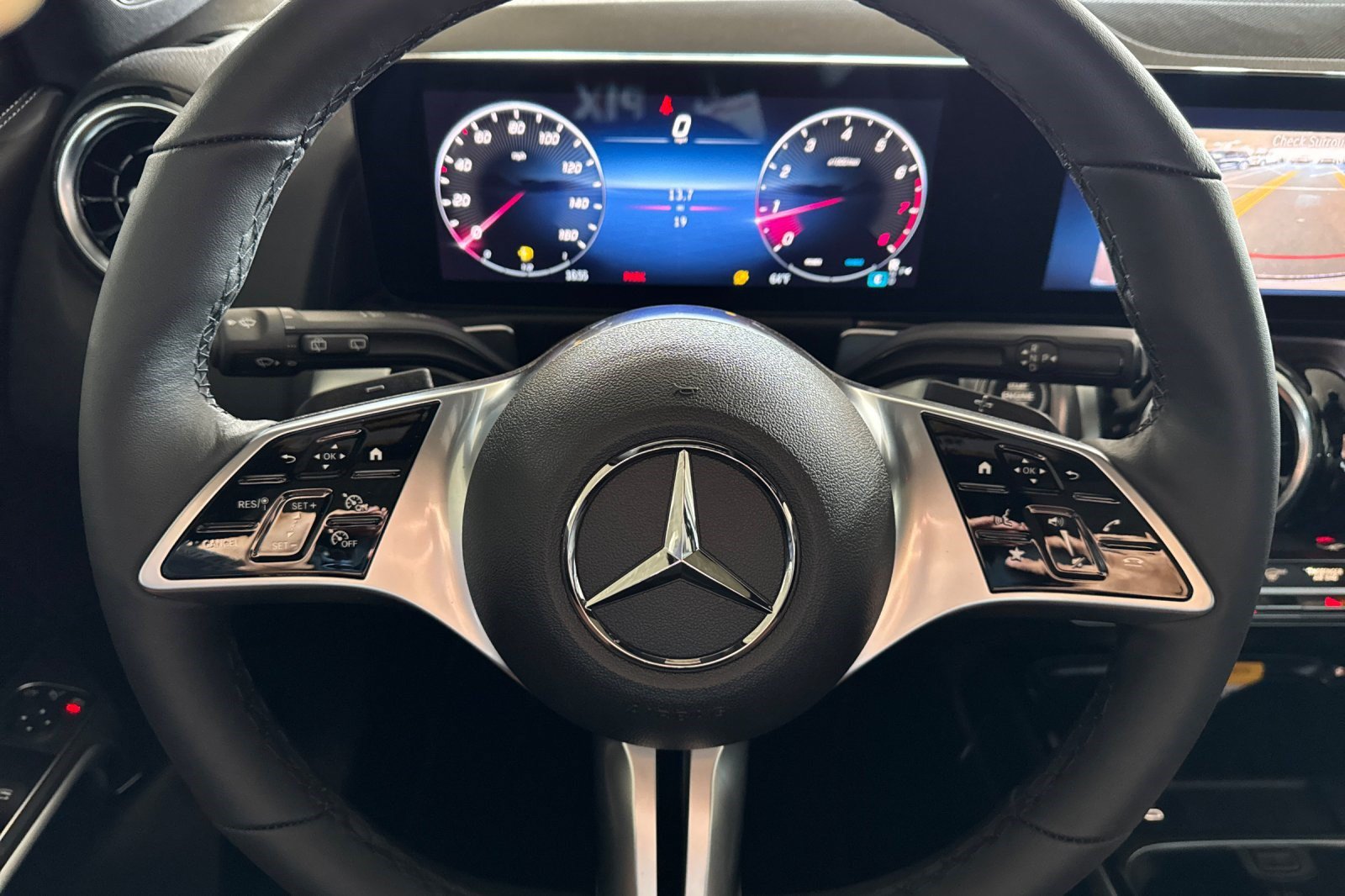New 2026 Mercedes-Benz GLB 250 image 16