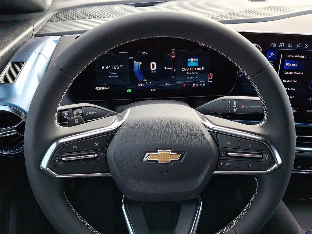 New 2026 Chevrolet Equinox EV LT AWD/4WD image 14
