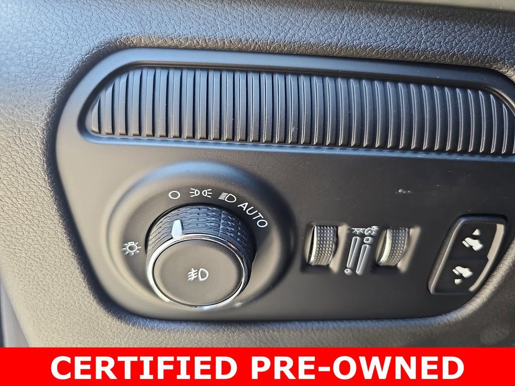 Used 2023 Jeep Wagoneer Series III w/ Preferred Equipment Group image 28