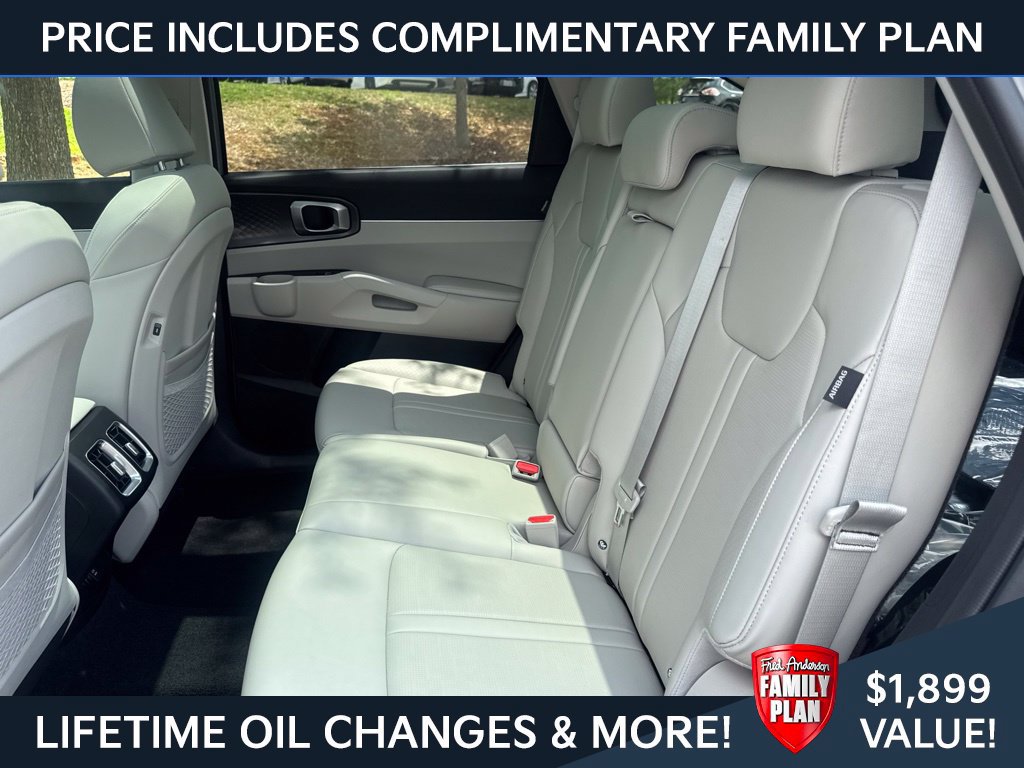 New 2026 Kia Sorento S w/ S Panoramic Sunroof Package FWD image 10