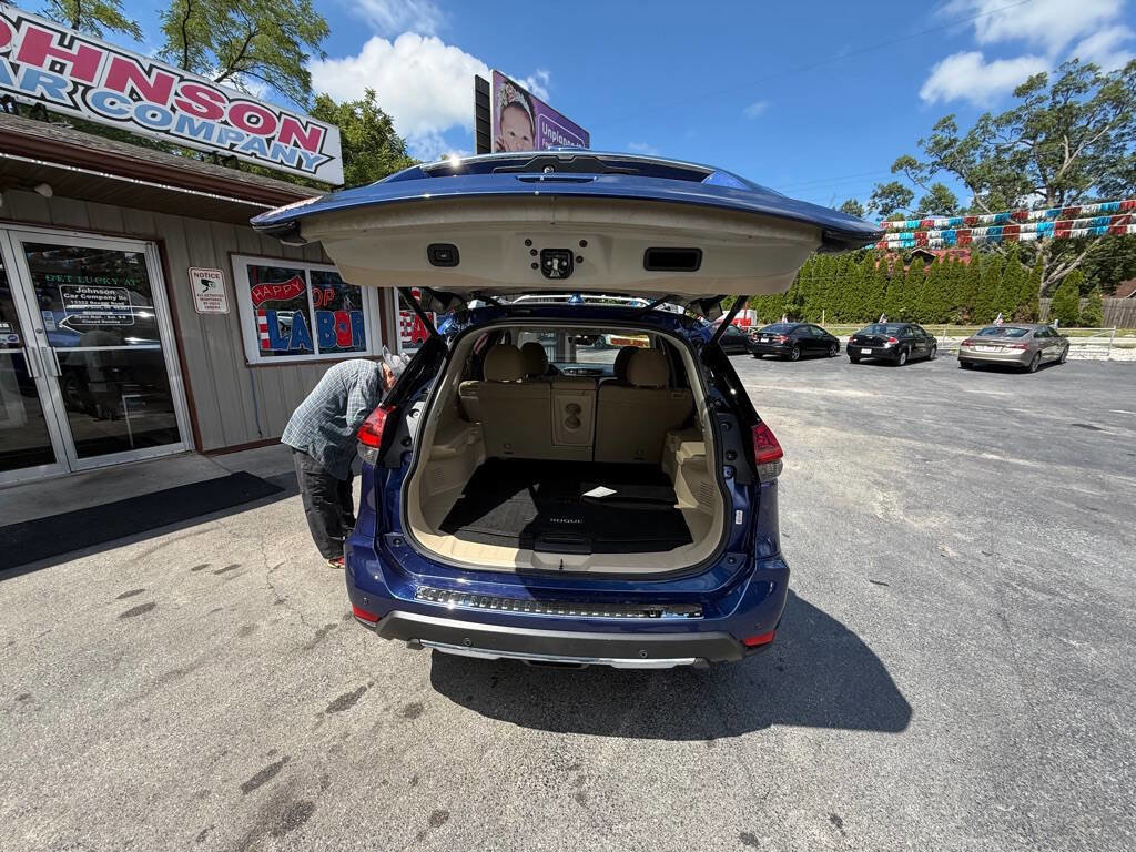 Used 2020 Nissan Rogue SV w/ Premium Package image 10