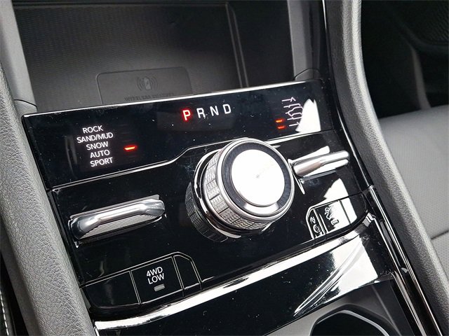 Certified 2024 Jeep Grand Cherokee Overland w/ Luxury Tech Group IV image 12