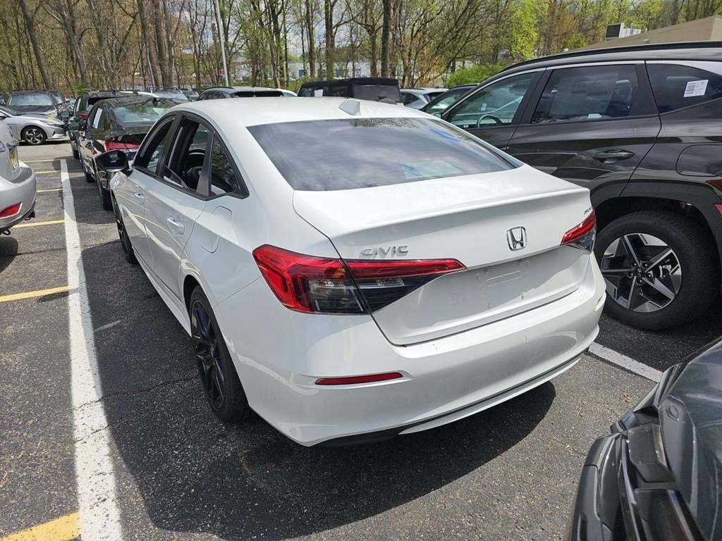 Used 2022 Honda Civic Sport image 3
