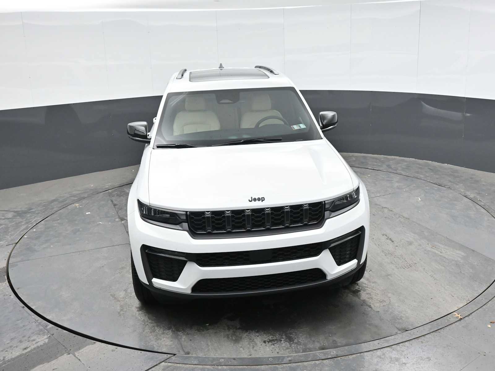 Used 2026 Jeep Grand Cherokee Limited w/ Limited Altitude Package AWD/4WD image 17