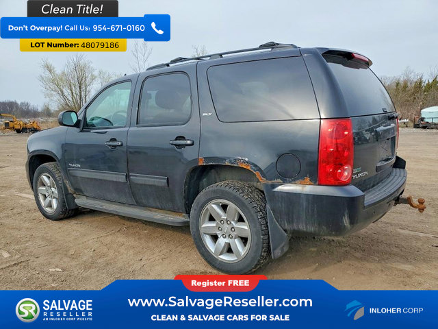 Used 2011 GMC Yukon SLT w/ SLT-2 Equipment Package image 3