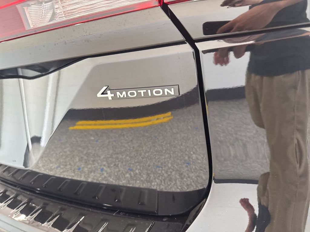 New 2026 Volkswagen Atlas Peak Edition AWD/4WD image 8