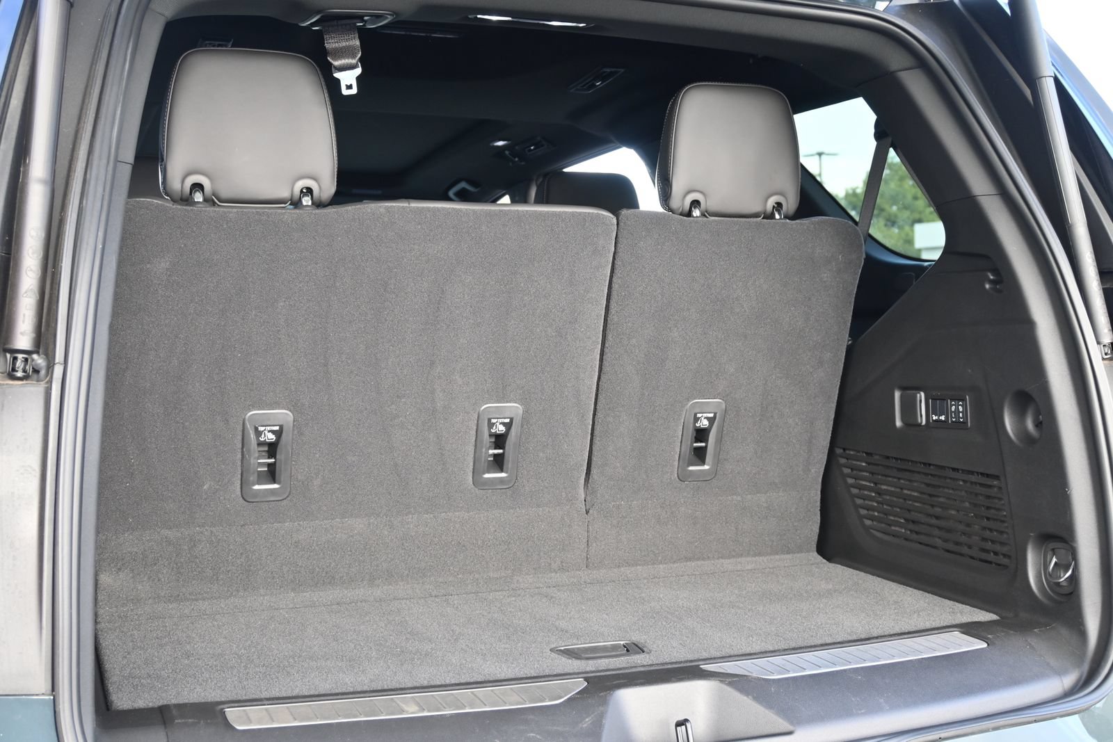 Certified 2026 GMC Yukon AT4 Ultimate AWD/4WD image 24