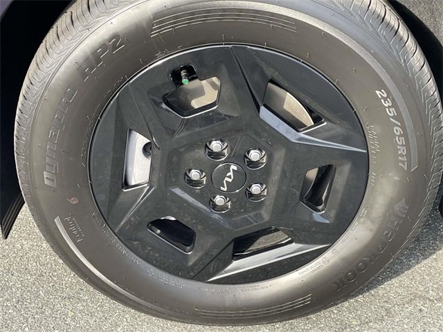 New 2026 Kia Carnival LX image 9