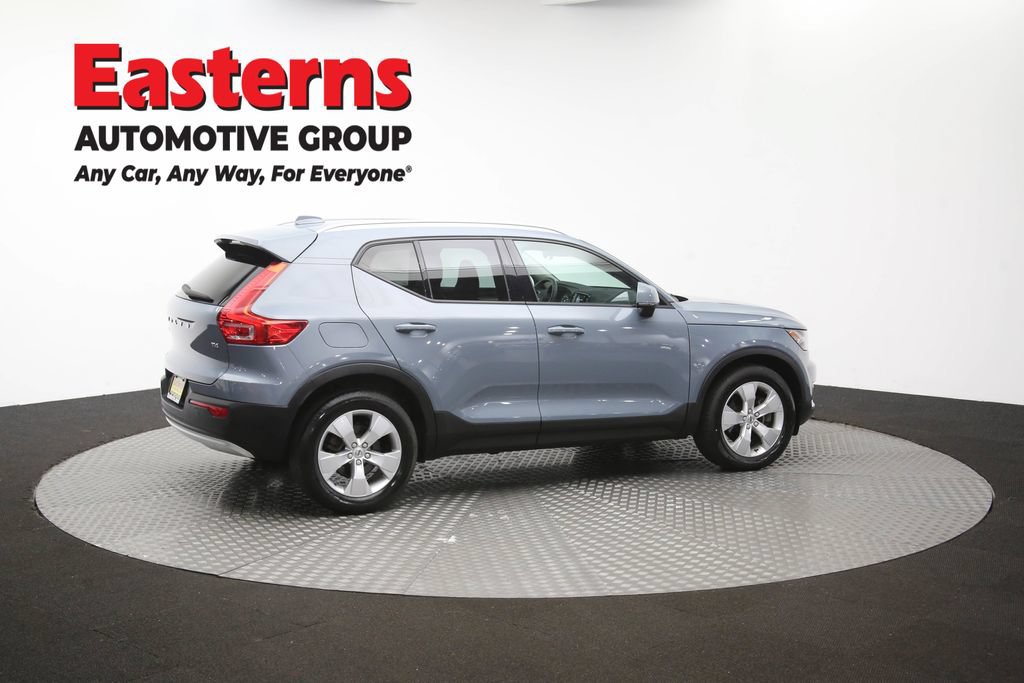 Used 2021 Volvo XC40 T4 Momentum FWD image 42