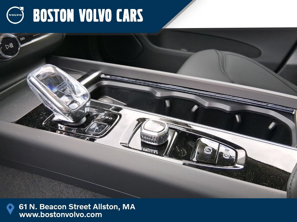 New 2026 Volvo XC60 B5 Plus w/ Protection Package Premier AWD/4WD image 11